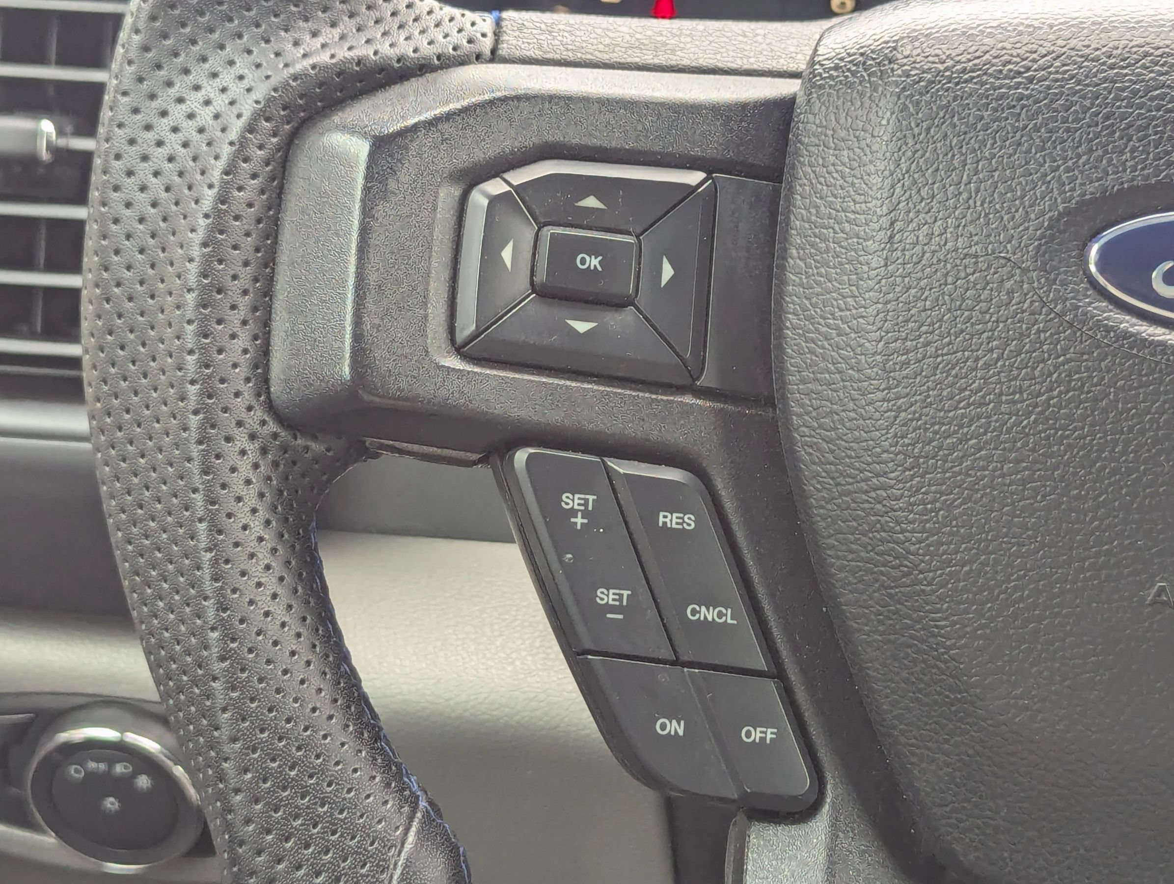 Used 2017 Ford F150 XL w/ Equipment Group 101A Mid RWD image 16