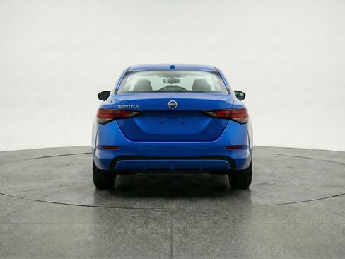 Used 2025 Nissan Sentra SV FWD image 7