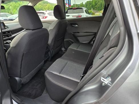 Used 2023 Nissan Rogue SV FWD image 11