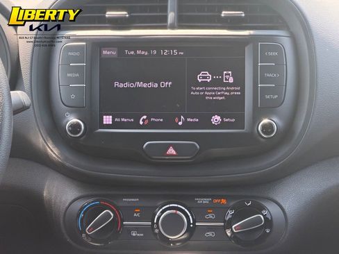 Used 2023 Kia Soul LX FWD image 14