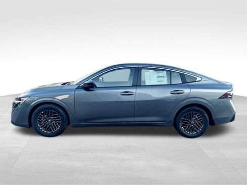 New 2026 Nissan Sentra SV w/ SV Convenience Package FWD image 4