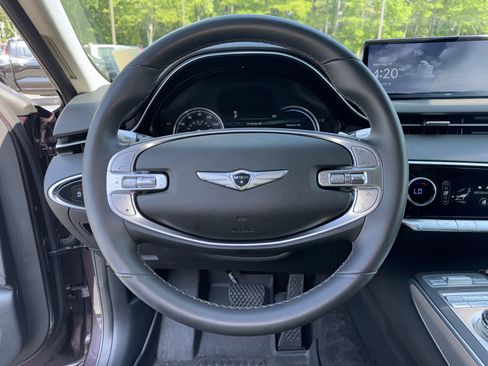 Used 2023 Genesis GV70 2.5T w/ Select Package AWD/4WD image 19