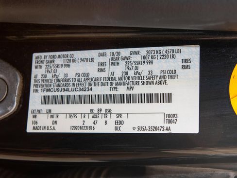 Used 2020 Ford Escape Titanium w/ Titanium Premium Package 2.0 image 40