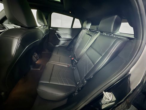 Used 2025 BMW X2 xDrive28i image 29