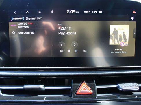 New 2025 Kia Niro EX Touring image 43