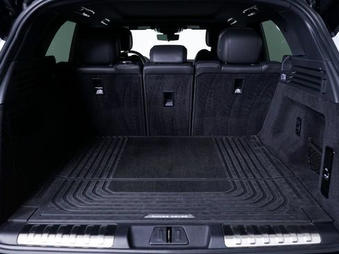 Used 2025 Land Rover Range Rover Sport Dynamic SE AWD/4WD image 16