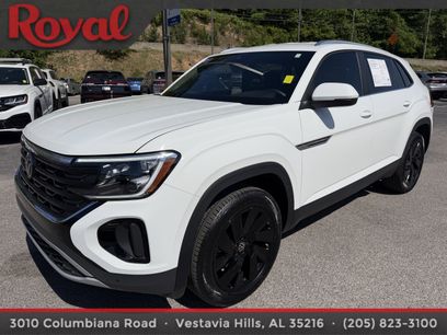 Certified 2025 Volkswagen Atlas Cross Sport SE w/ Black Wheel Package