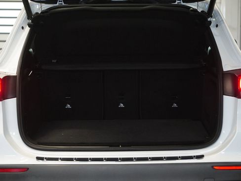 Certified 2022 Mercedes-Benz GLA 45 AMG 4MATIC image 32