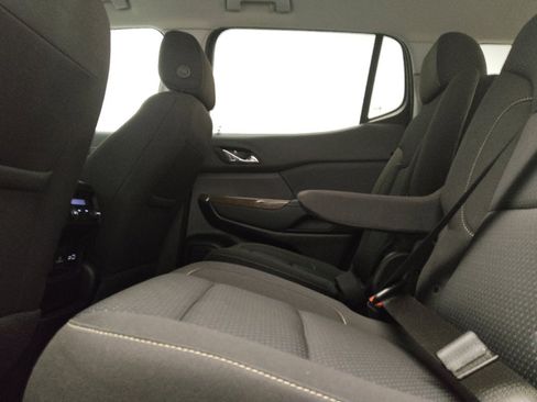 Used 2020 GMC Acadia SLE w/ Driver Convenience Package FWD image 18