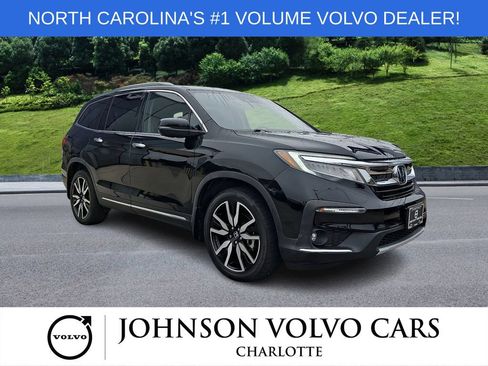 Used 2021 Honda Pilot Touring image 1