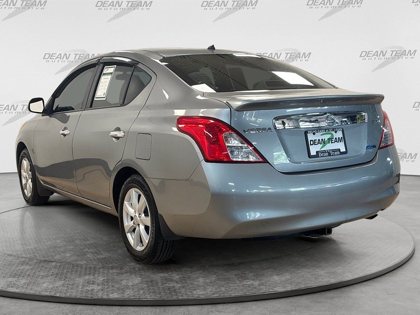 Used 2012 Nissan Versa FWD image 6