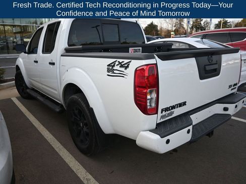 Used 2020 Nissan Frontier SV w/ Midnight Edition Floor Mats image 4