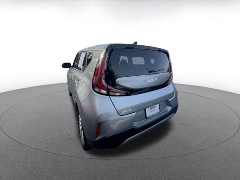 Used 2025 Kia Soul LX w/ LX Technology Package image 17