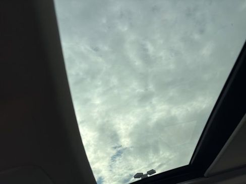 Certified 2023 Nissan Ariya image 24