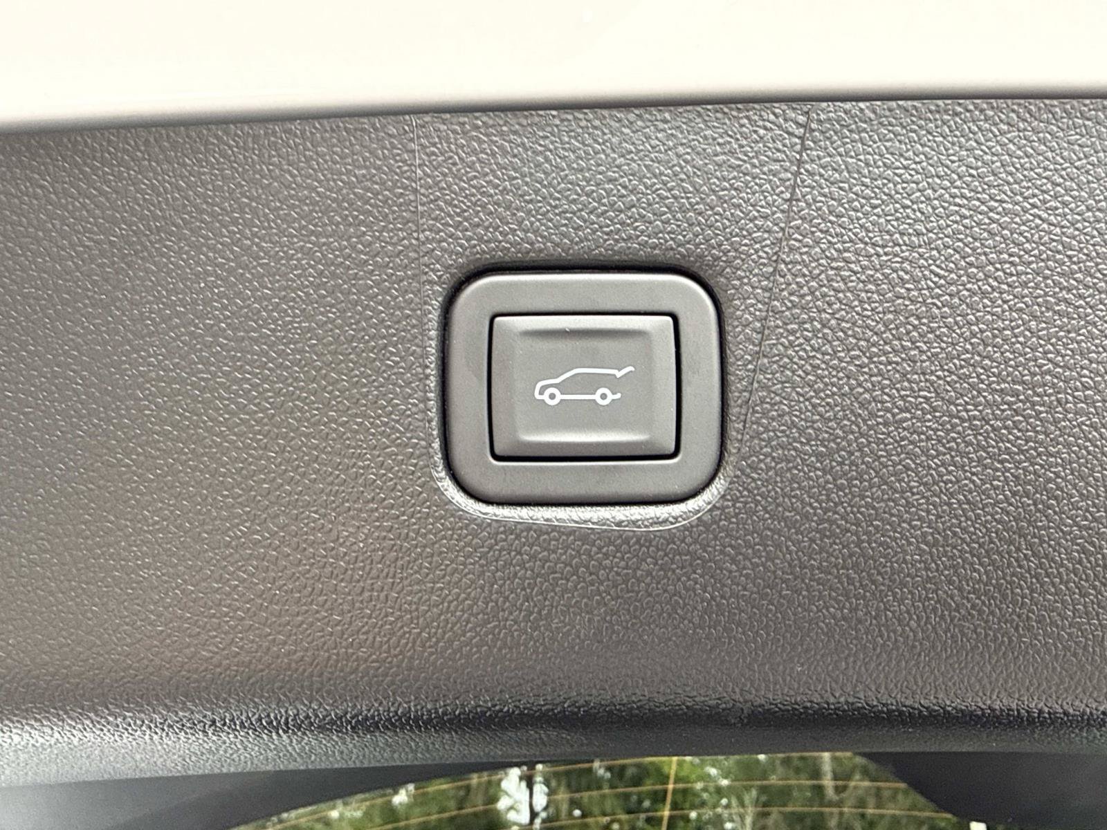 New 2026 Chevrolet Blazer LT w/ Sound & Technology Package FWD image 34