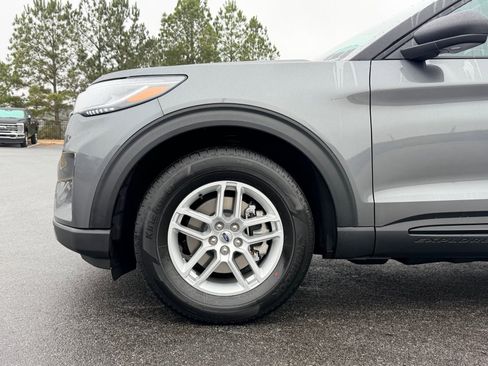 New 2026 Ford Explorer Active w/ Active Comfort Package image 4