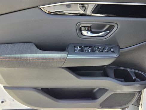 Certified 2025 Honda Pilot Sport image 32