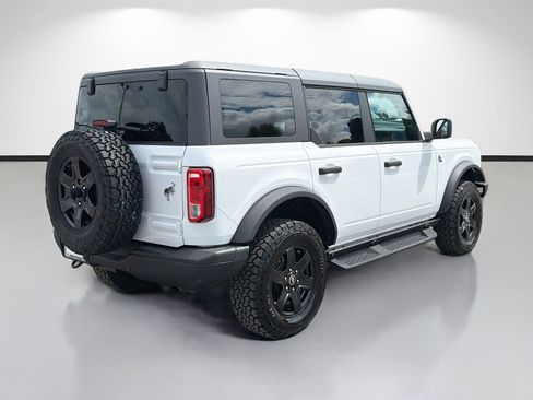 Used 2024 Ford Bronco Black Diamond AWD/4WD image 3