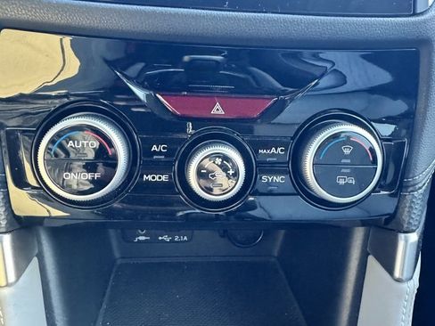 Certified 2021 Subaru Forester Limited image 18