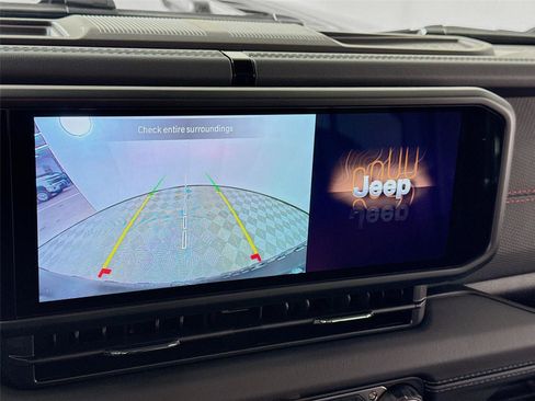 New 2026 Jeep Wrangler Unlimited Rubicon w/ Xtreme 35 Tire Package image 8