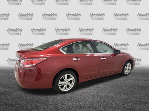 Used 2014 Nissan Altima 2.5 SL FWD image 10