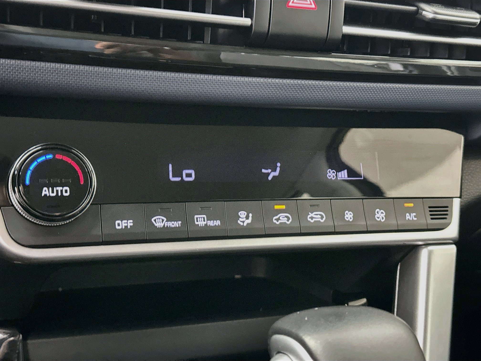 Used 2023 Kia Seltos S w/ Navigation Package AWD/4WD image 24