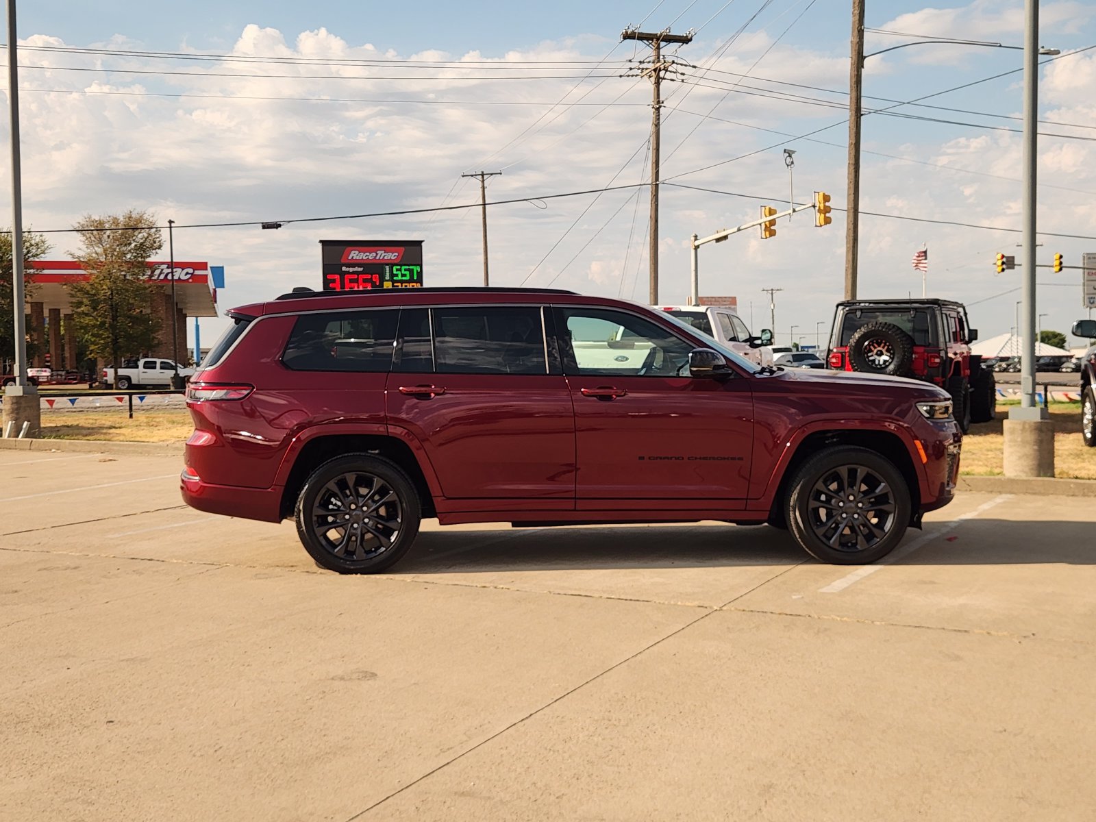 Used 2026 Jeep Grand Cherokee L Limited AWD/4WD image 7