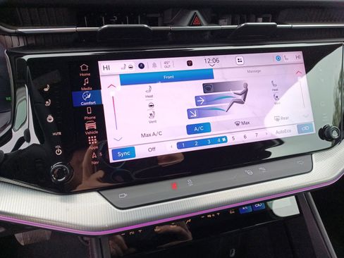 Used 2024 Jeep Wagoneer Launch Edition image 16