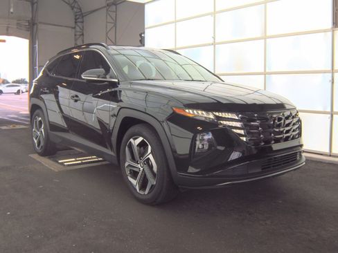 Used 2023 Hyundai Tucson Limited FWD image 2