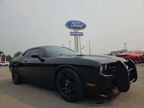 Used 2013 Dodge Challenger R/T Plus RWD image 5