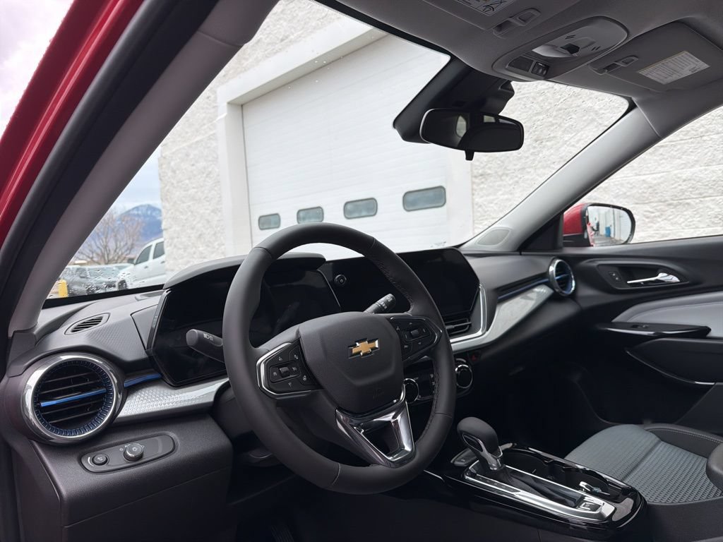 New 2026 Chevrolet Trax LT w/ Driver Confidence Package FWD image 9