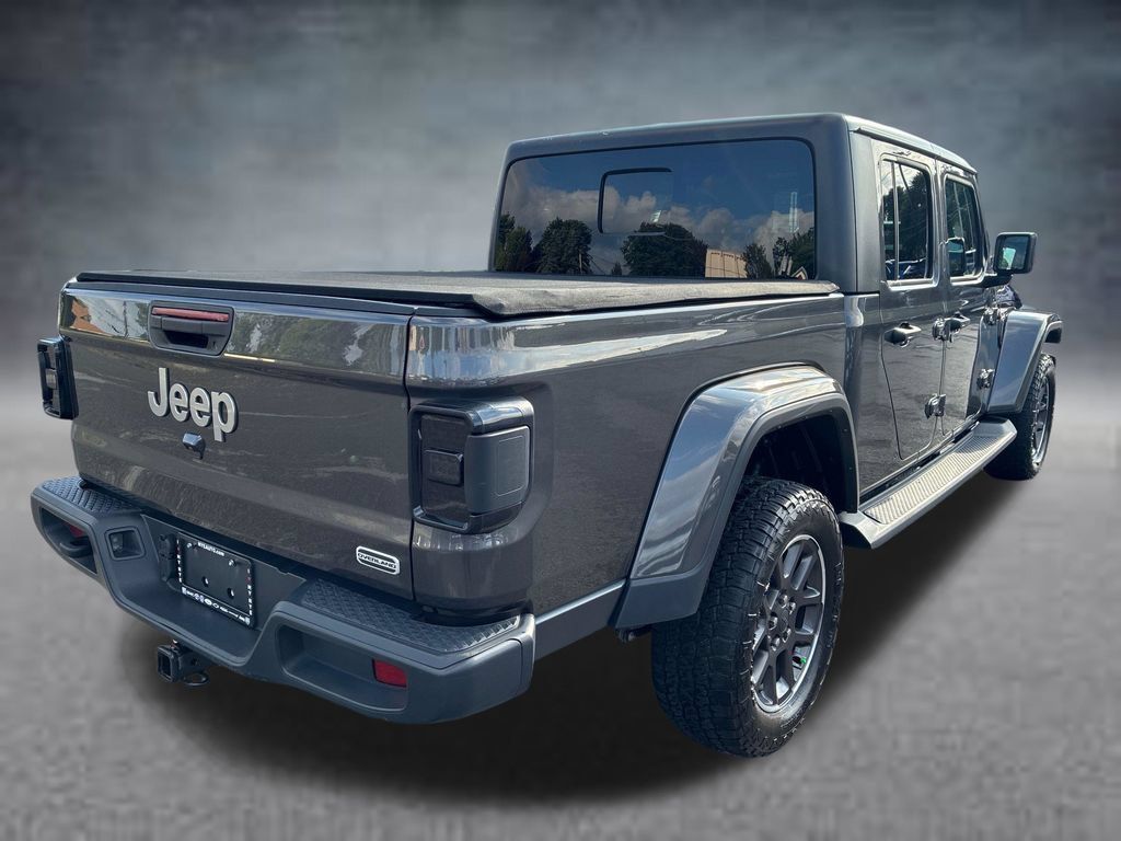 Used 2023 Jeep Gladiator Overland w/ Cold Weather Group AWD/4WD image 5