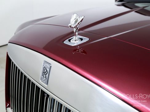Certified 2025 Rolls-Royce Cullinan AWD/4WD image 45