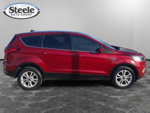 Used 2019 Ford Escape SE image 6