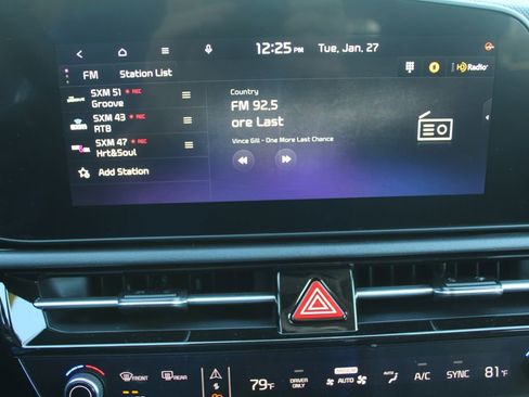 New 2026 Kia Niro EX FWD image 48