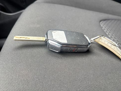 Used 2025 Kia Sportage LX FWD image 21