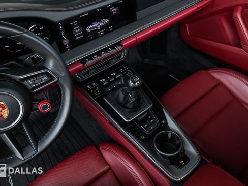 Used 2020 Porsche 911 Carrera S RWD image 28