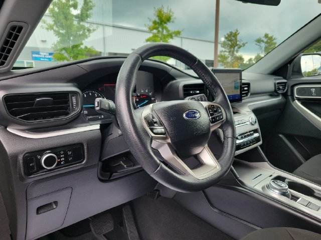 Used 2024 Ford Explorer XLT RWD image 20