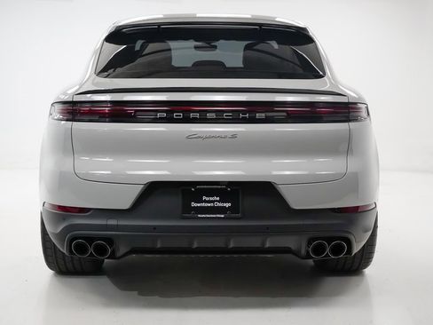 Certified 2025 Porsche Cayenne S image 11