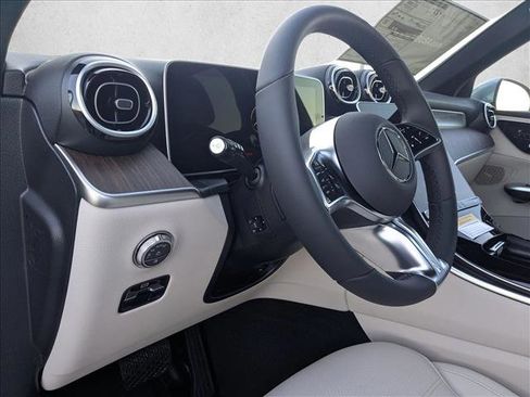New 2026 Mercedes-Benz GLC 300 image 8