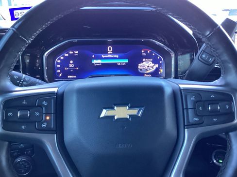 Used 2024 Chevrolet Silverado 2500 LT image 9