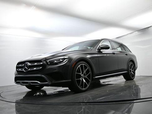 Used 2023 Mercedes-Benz E 450 4MATIC All-Terrain Wagon image 41