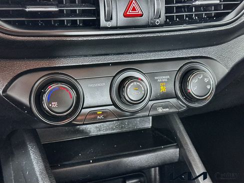 Certified 2023 Kia Forte LXS w/ LXS Technology Package FWD image 15