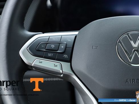 Used 2025 Volkswagen Atlas Cross Sport SEL Premium R-Line AWD/4WD image 21