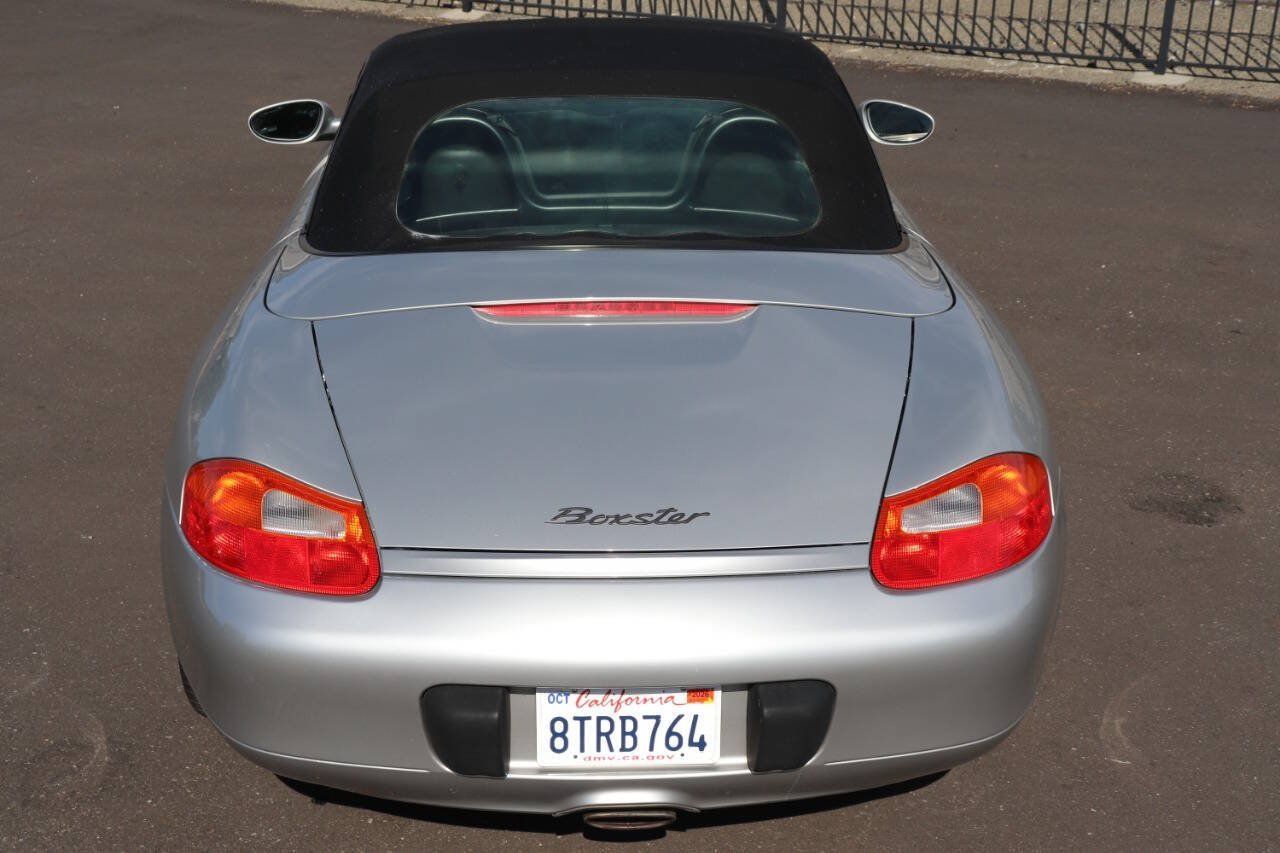 Used 2002 Porsche Boxster RWD image 17