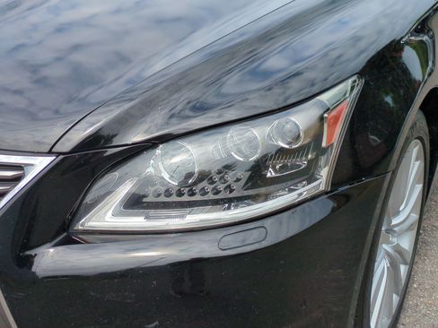 Used 2016 Lexus LS 460 L AWD/4WD image 9