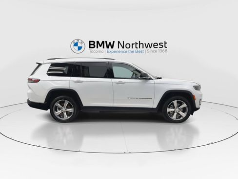 Used 2022 Jeep Grand Cherokee L Limited AWD/4WD image 4