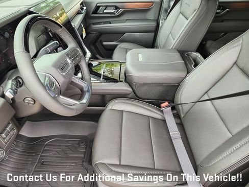 New 2026 GMC Yukon Denali w/ Denali Reserve Package AWD/4WD image 9