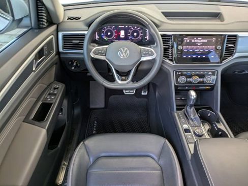 Used 2023 Volkswagen Atlas SEL Premium image 14