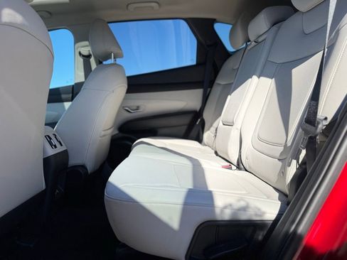 Certified 2025 Hyundai Tucson SEL image 20